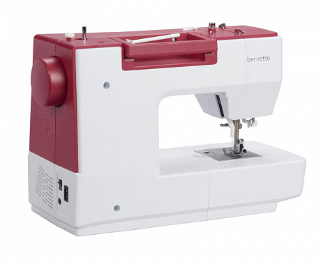Бытовая швейная машина Bernette Sew&Go8